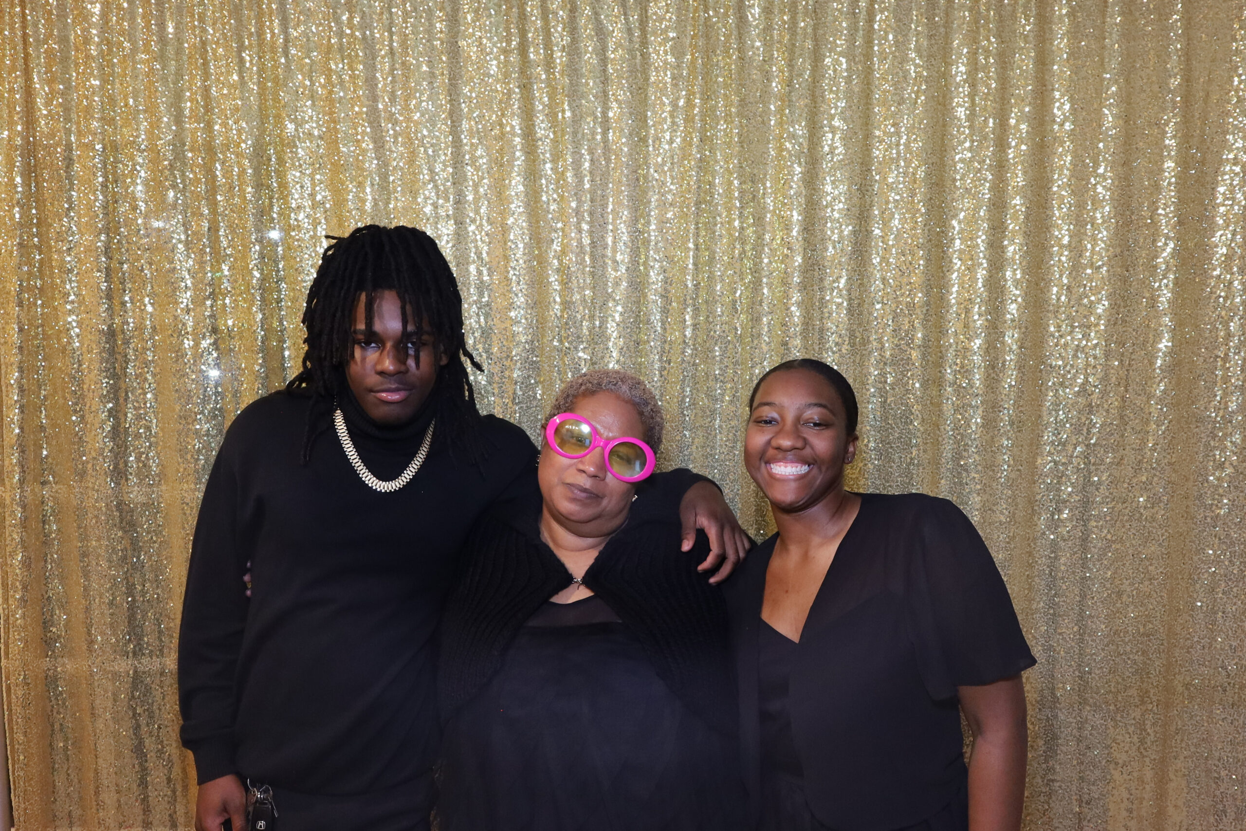 Dynamic shot of guests at a Los Angeles event with Pixy Shots